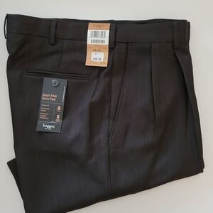 NEW Haggar Men's Dark Grey Dress Pants